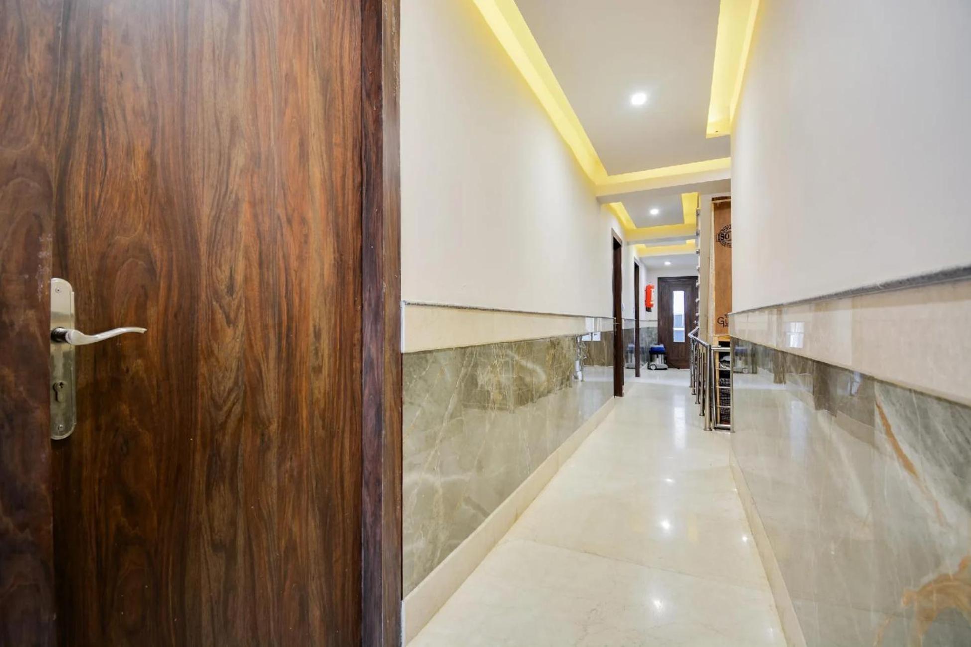 Aangan Regency Hotel Shimla Exterior photo