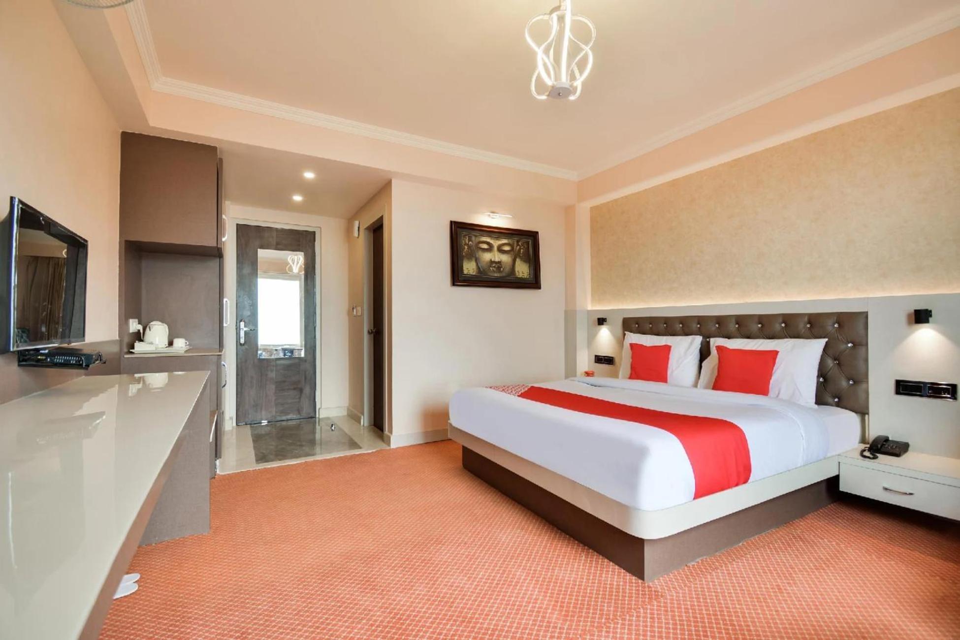 Aangan Regency Hotel Shimla Exterior photo