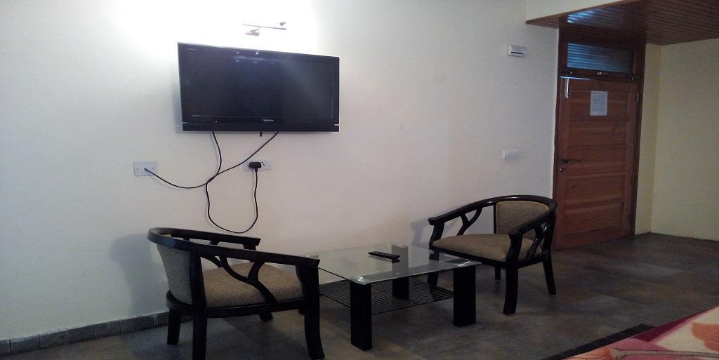 Aangan Regency Hotel Shimla Exterior photo